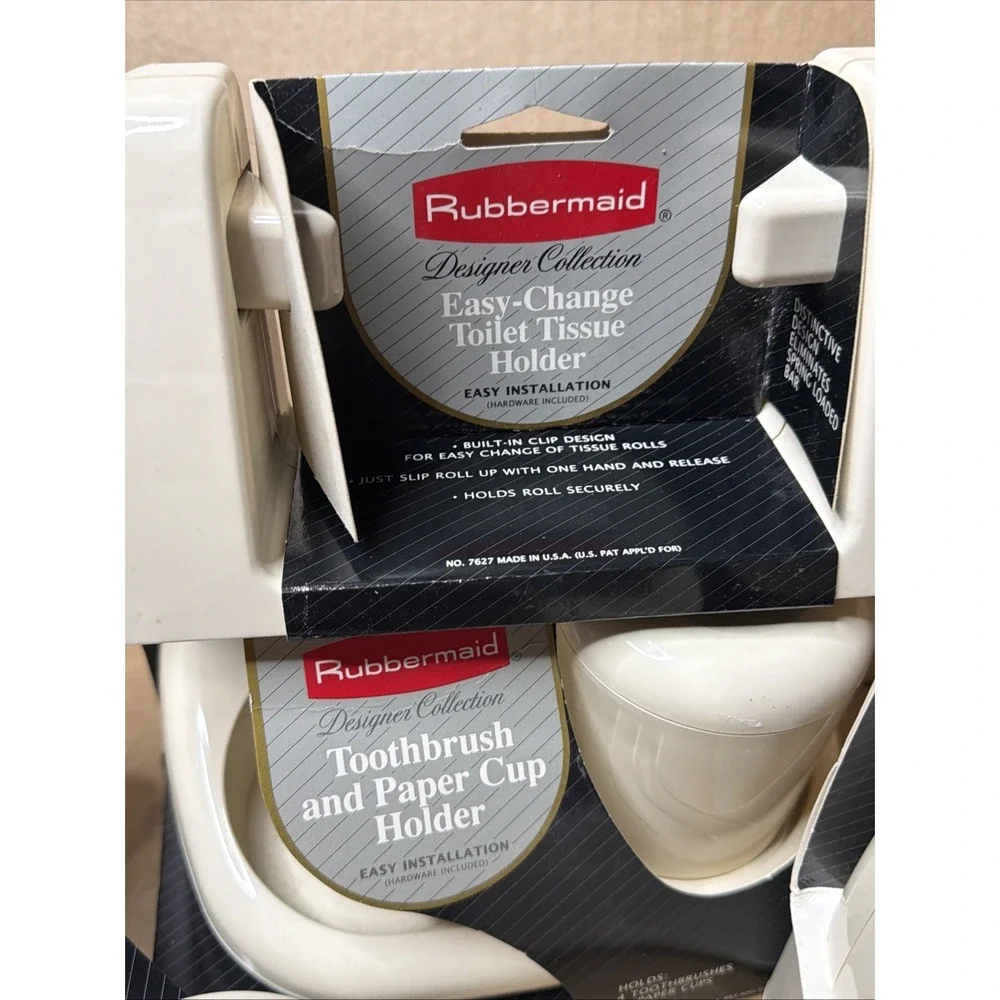 RARE 1990S VINTAGE Rubbermaid Designer Collection - Almond Bathroom Set